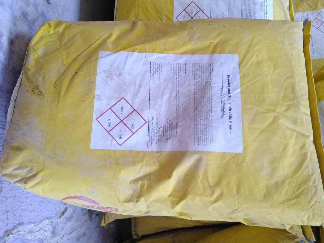 Commercial Broiler+Broiler Breeder Premix (Agricare Brand) - (2.5 kg |25Kg Bags)