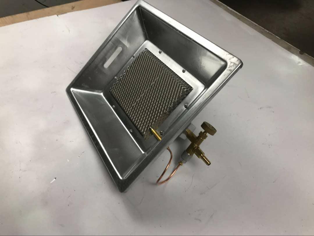 Gas Brooder with Infrared Functions(1000 | 2000 Chicks Capacity)